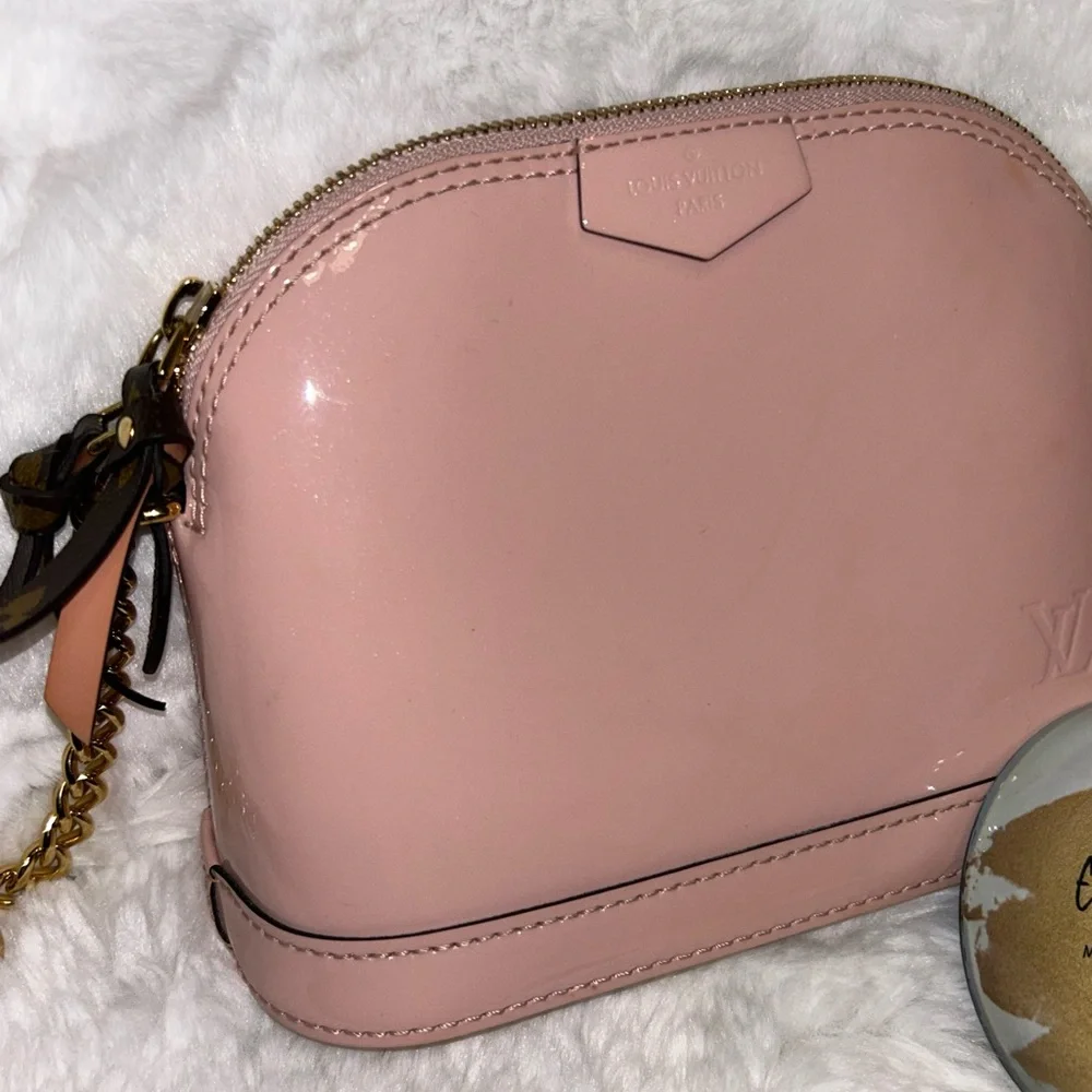 Louis Vuitton‎ Pink Vernis Alma BB